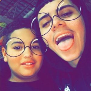 Meet your Posher, Torres